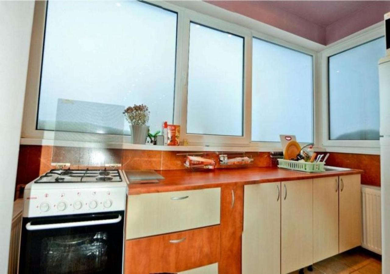 Apartament Laurentiu - Etaj.1 Bukurešť Exteriér fotografie
